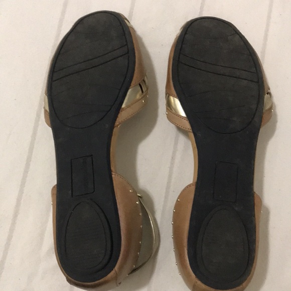 Flats - Picture 3 of 5